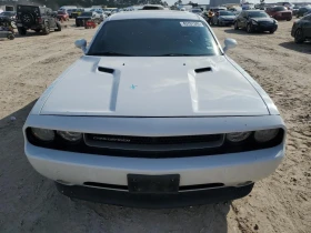 Dodge Challenger, снимка 2