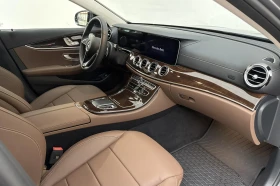 Mercedes-Benz E 300 !! 2408 km !! НОВ АВТОМОБИЛ, Бензин+ plug-in - 78000 лв. - 61024470 7