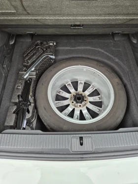 VW Passat 2.0TDI Facelift, Distronic, Сервизна История - 27990 лв. / 14311.06 € - 54039473 17