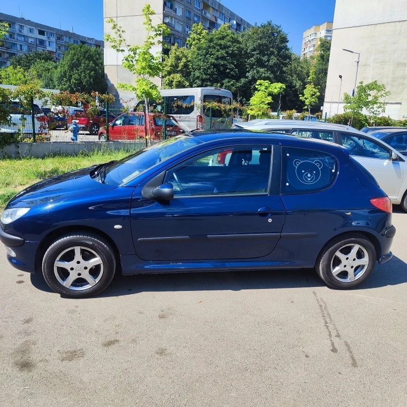 Peugeot 206 LPG, снимка 2 - Автомобили и джипове - 46496341