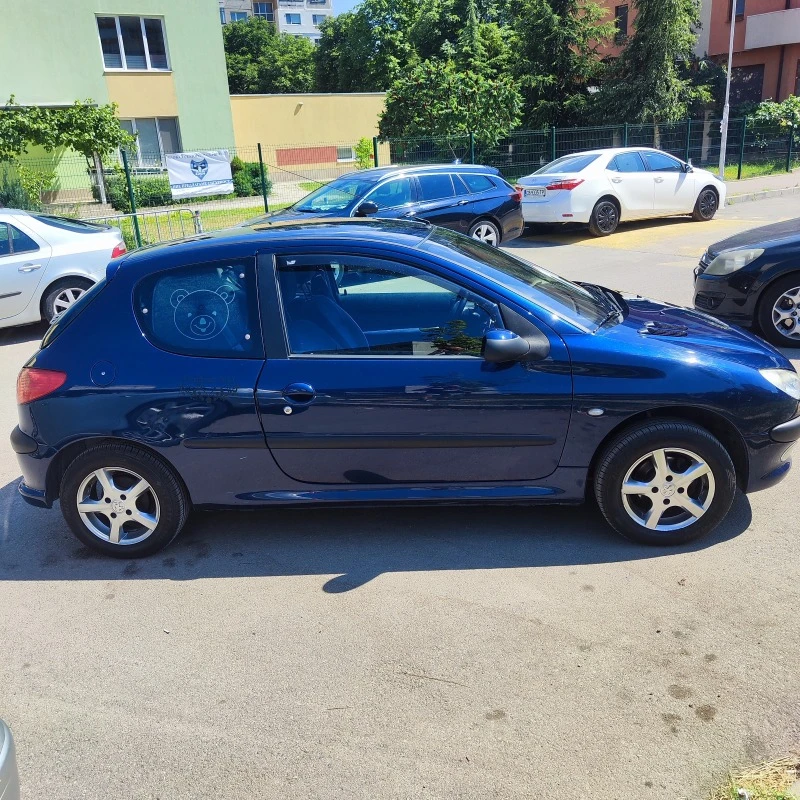 Peugeot 206 LPG, снимка 3 - Автомобили и джипове - 46496341