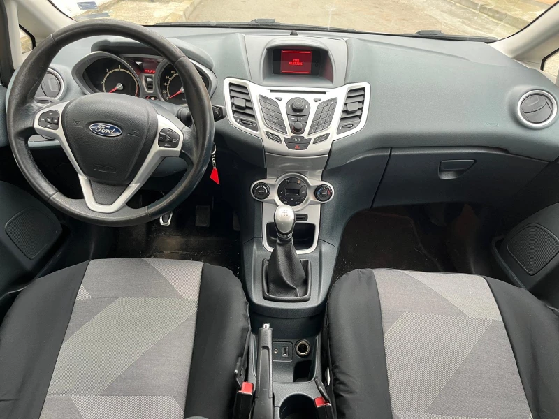 Ford Fiesta 1.6 TDCi, снимка 7 - Автомобили и джипове - 49416318