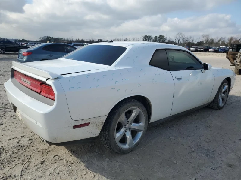 Dodge Challenger, снимка 6 - Автомобили и джипове - 49479399