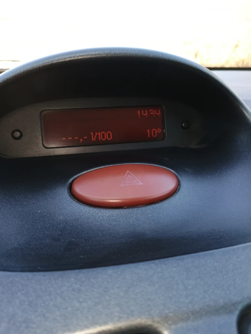 Peugeot 206 2.0 HDI, снимка 5 - Автомобили и джипове - 51783171