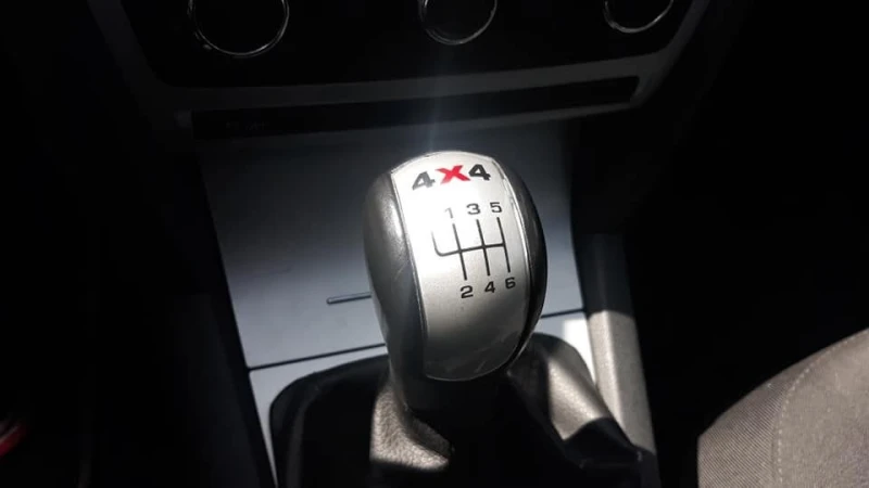 Skoda Octavia 4Х4, снимка 4 - Автомобили и джипове - 53053964