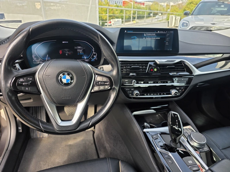 BMW 530E xDrive, снимка 3 - Автомобили и джипове - 52210526