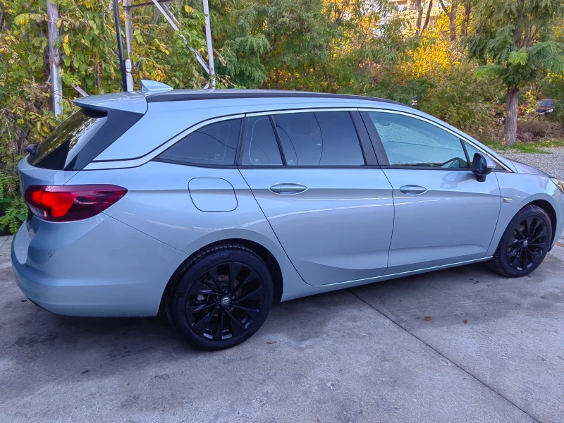 Opel Astra, снимка 12 - Автомобили и джипове - 52258205