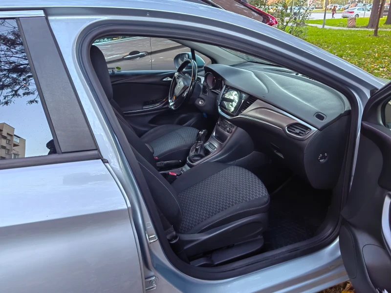 Opel Astra, снимка 5 - Автомобили и джипове - 52258205