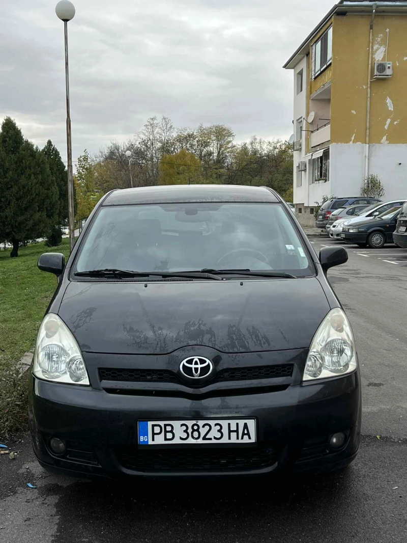 Toyota Corolla verso 2.2D , снимка 3 - Автомобили и джипове - 52370022