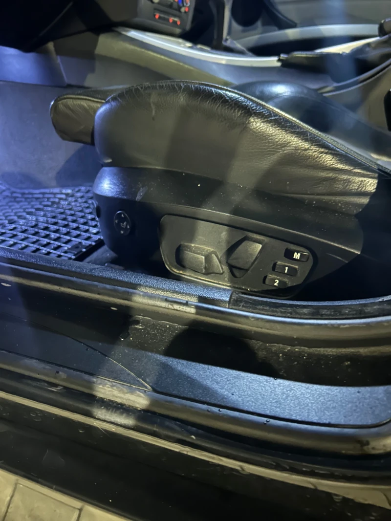 BMW 320, снимка 8 - Автомобили и джипове - 52507356