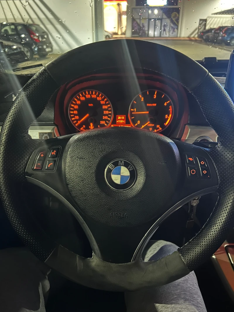 BMW 320, снимка 14 - Автомобили и джипове - 52507356