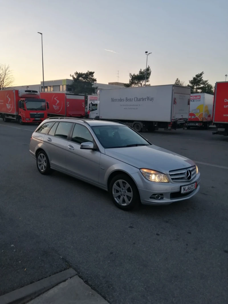 Mercedes-Benz C 220, снимка 3 - Автомобили и джипове - 52916233