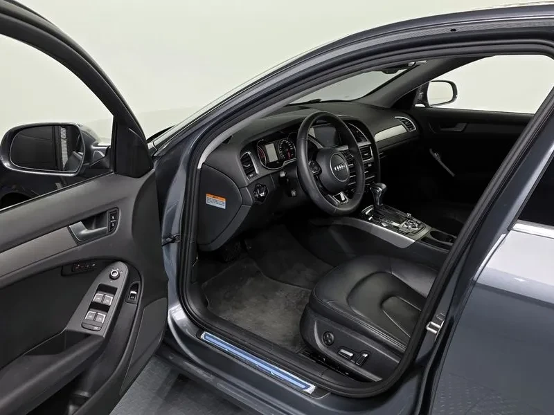 Audi A4 2.0 TDI, снимка 10 - Автомобили и джипове - 54144461