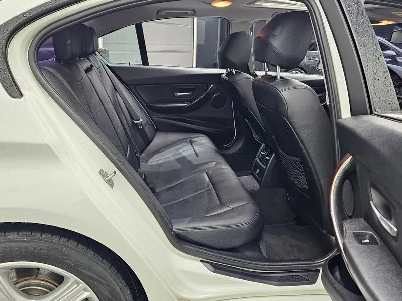 BMW 320 d, снимка 12 - Автомобили и джипове - 54590214
