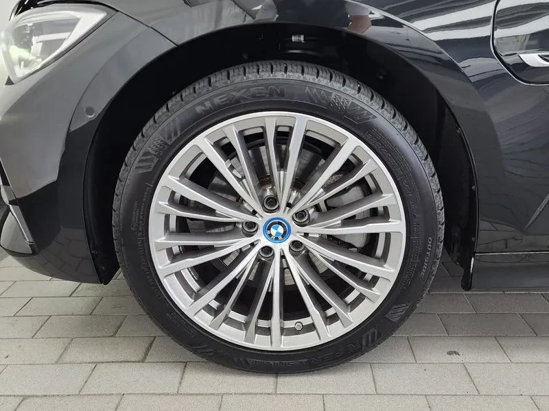 BMW 330 M Sports Hybrid - САМО 30% АВАНС, снимка 5 - Автомобили и джипове - 55991871