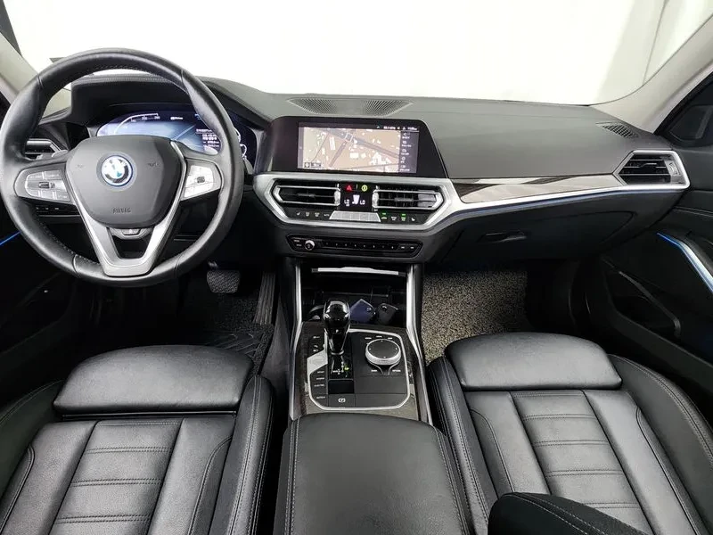 BMW 330 M Sports Hybrid - САМО 30% АВАНС, снимка 7 - Автомобили и джипове - 55991871