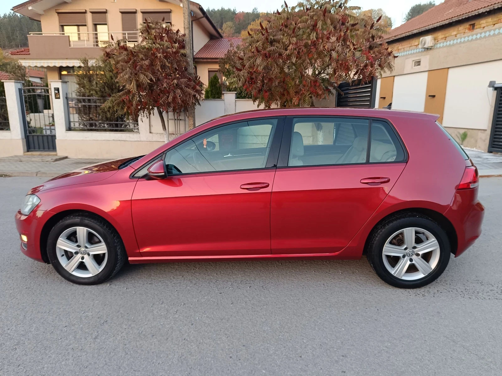 VW Golf 1.6 TDI DSG Автомат  - изображение 8