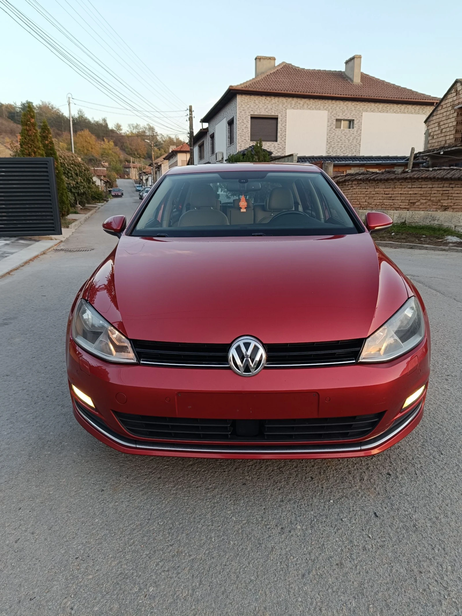 VW Golf 1.6 TDI DSG Автомат  - изображение 2