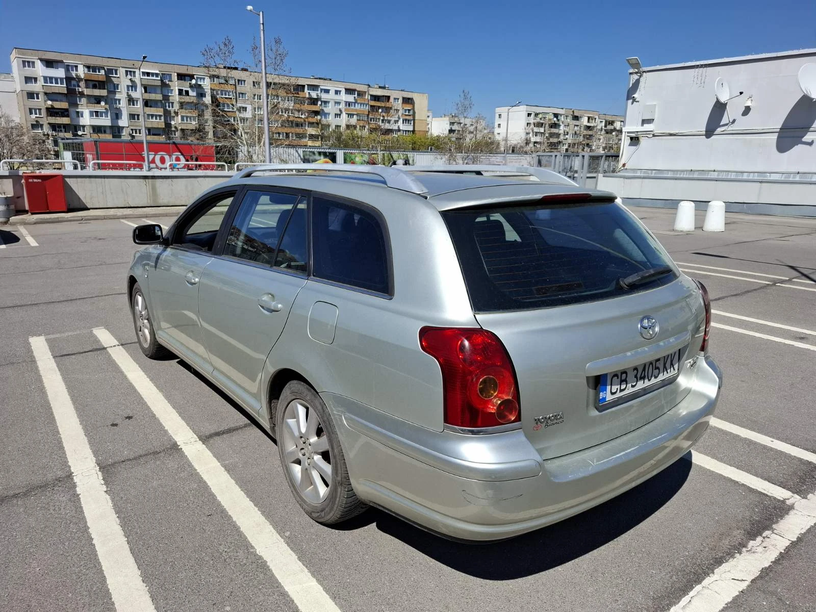 Toyota Avensis 2.0D4D - изображение 3