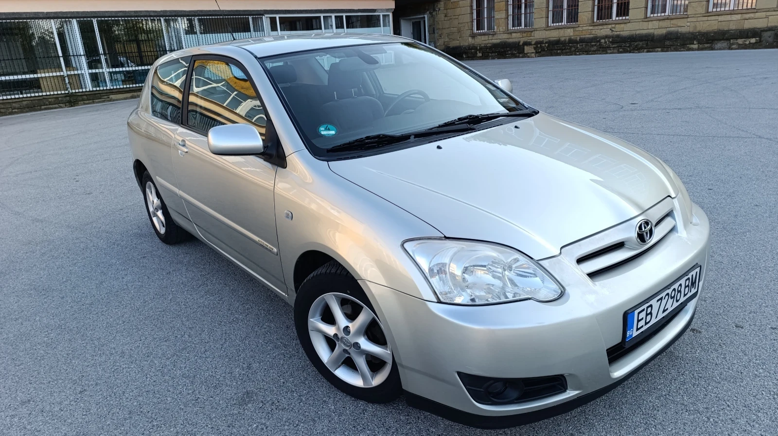 Toyota Corolla  - изображение 2