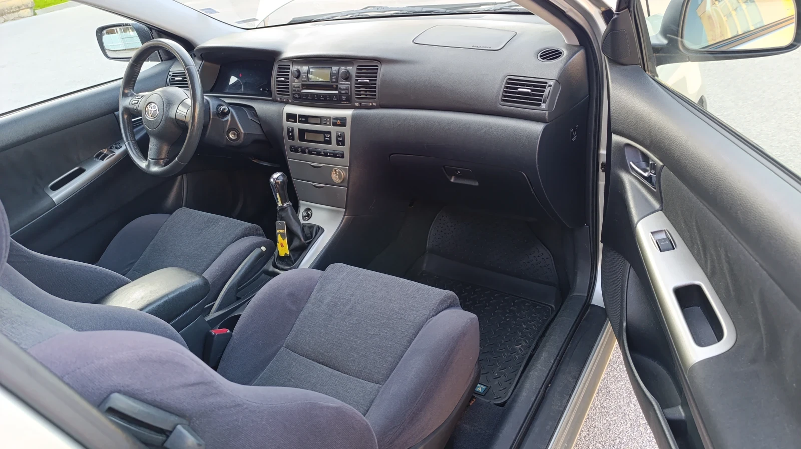 Toyota Corolla  - изображение 8