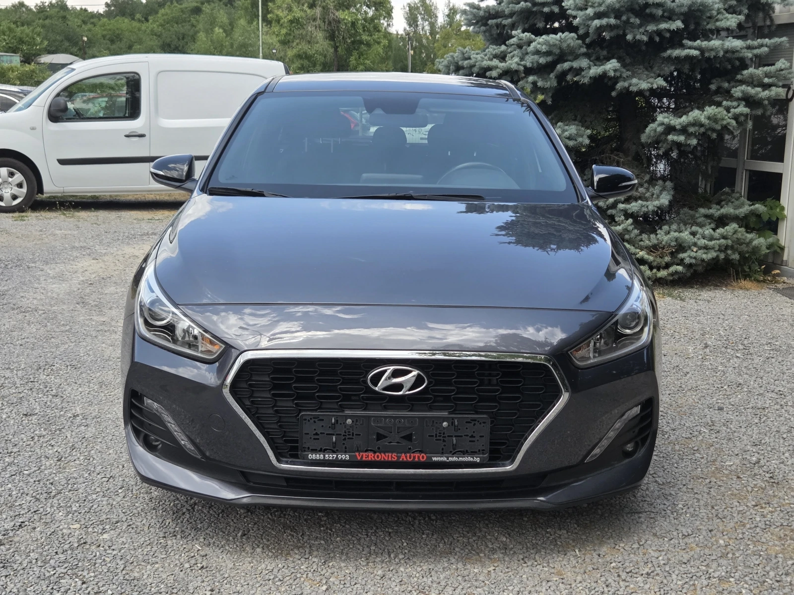 Hyundai I30 1.6D 131000km NAVI/LED/CAMERA - изображение 2