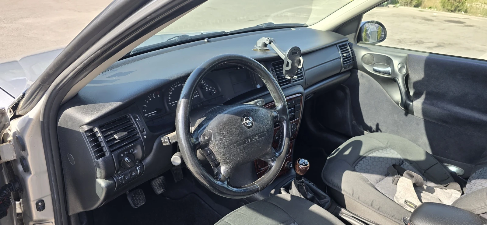 Opel Vectra 2.2 DTI - изображение 10