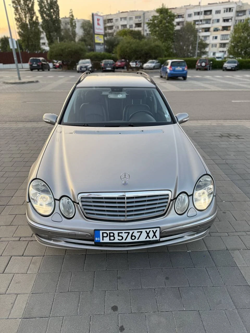 Mercedes-Benz E 200  - изображение 3