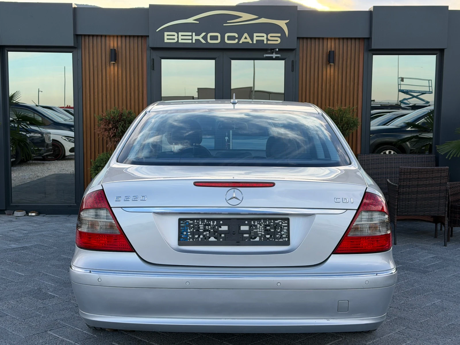 Mercedes-Benz E 220 Фейс нов внос от Франция! - изображение 5