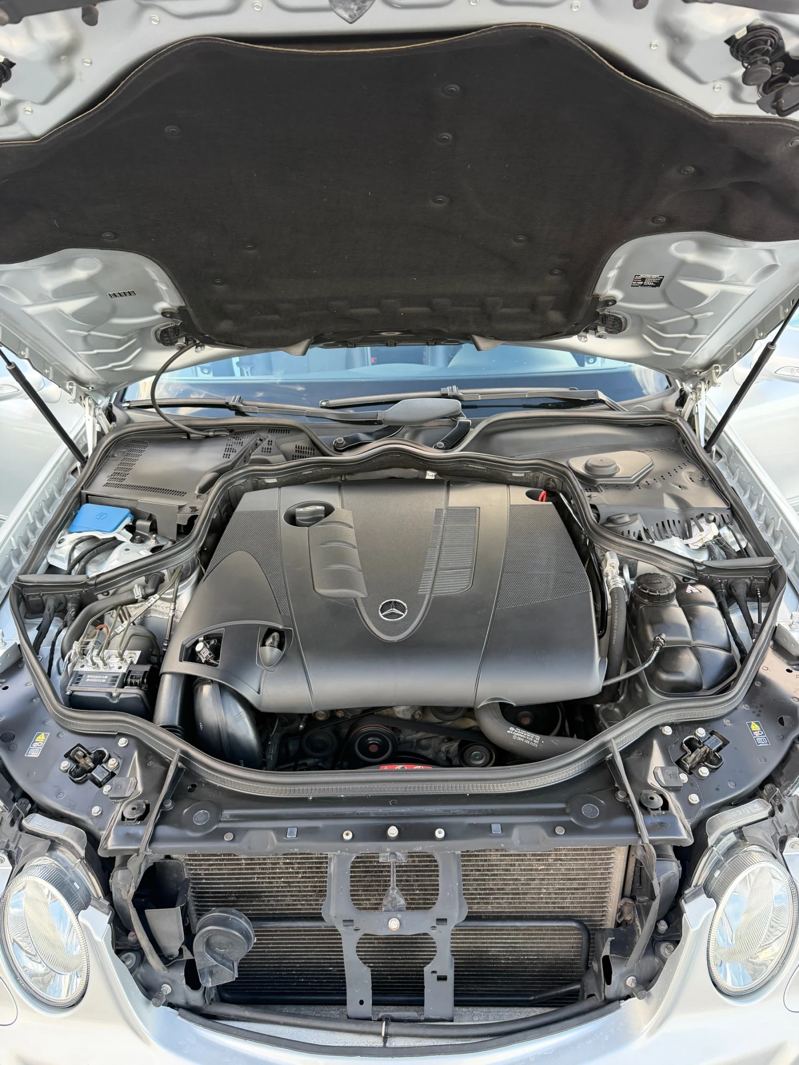 Mercedes-Benz E 220 Фейс нов внос от Франция! - изображение 6