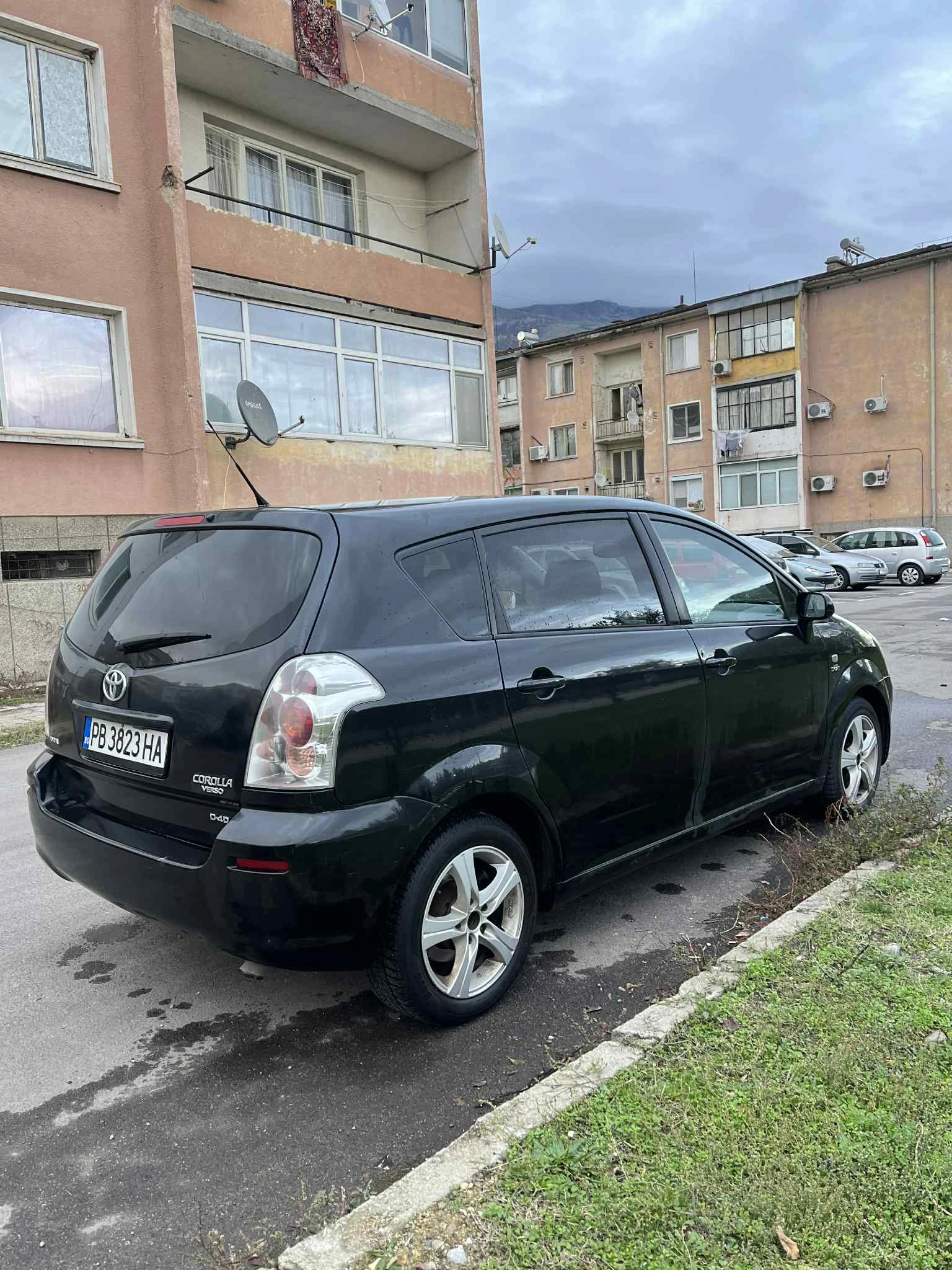 Toyota Corolla verso 2.2D  - изображение 2