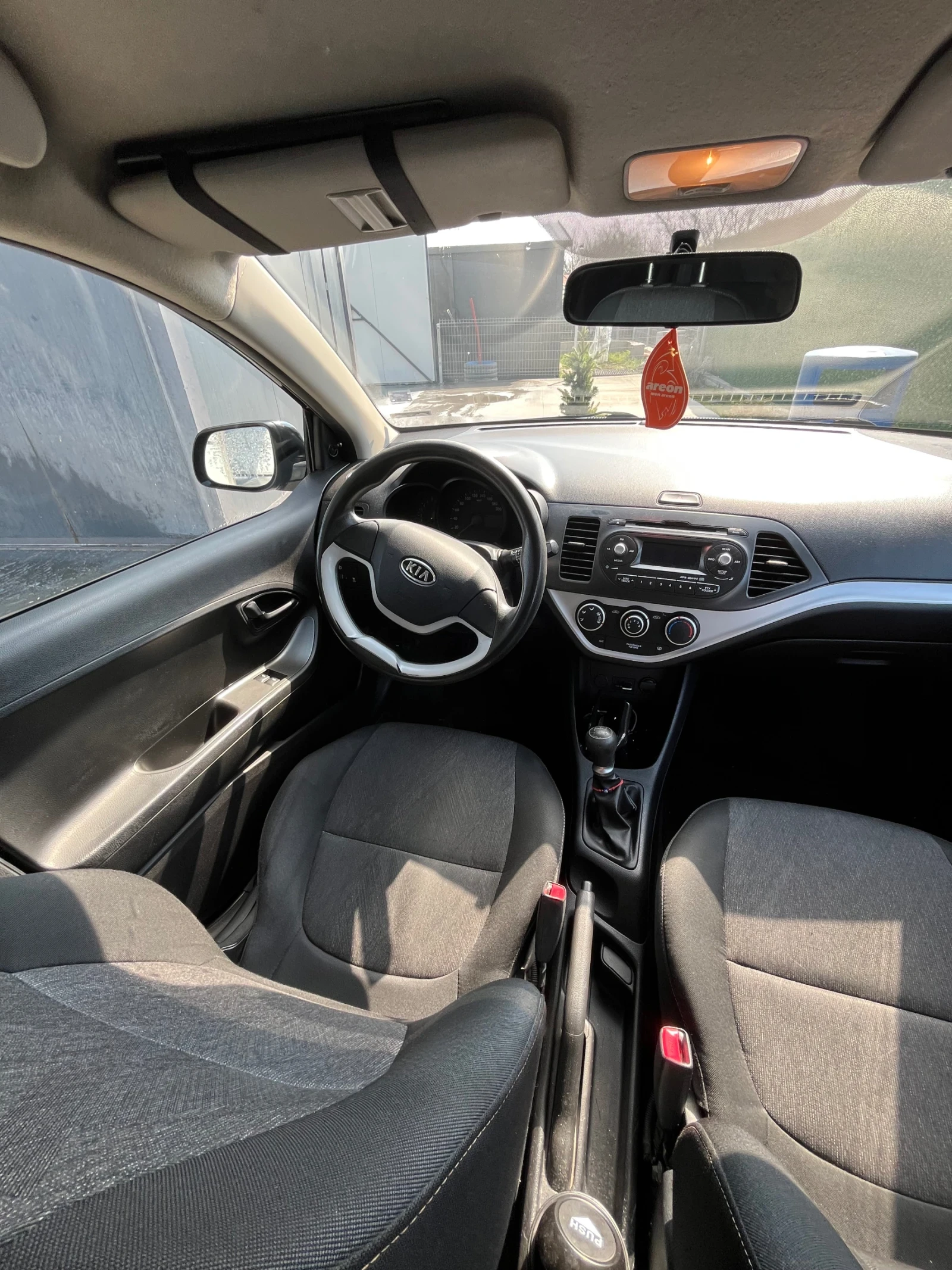 Kia Picanto, снимка 9 - Автомобили и джипове - 53846137