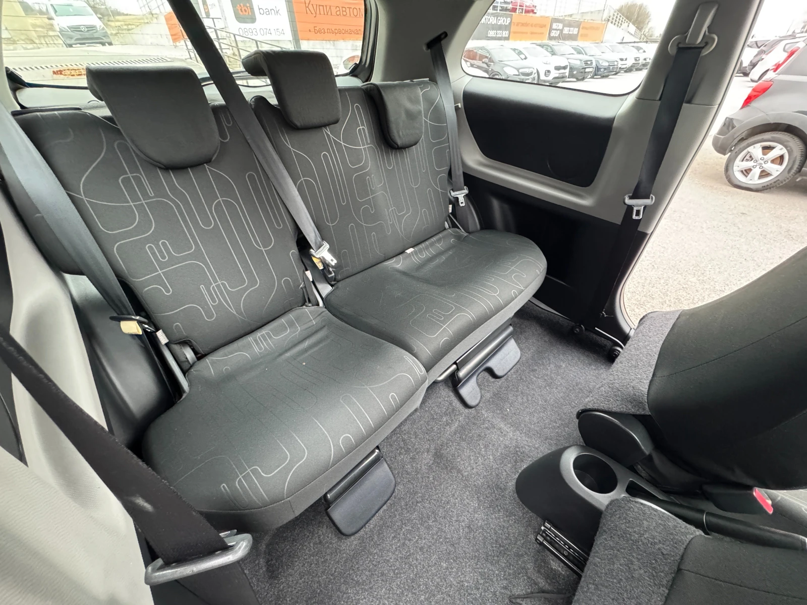 Toyota Yaris 1.0I НОВ ВНОС , снимка 11 - Автомобили и джипове - 53942018