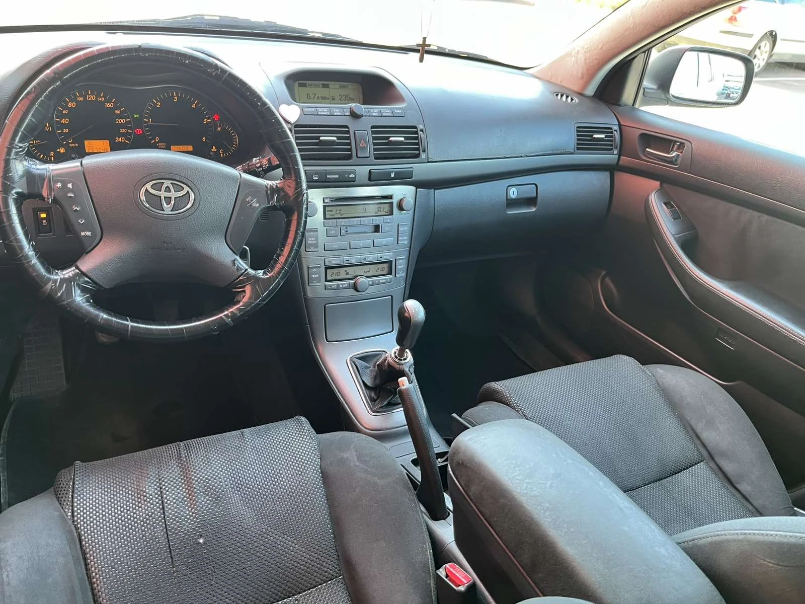 Toyota Avensis Авенсис, снимка 17 - Автомобили и джипове - 54174550