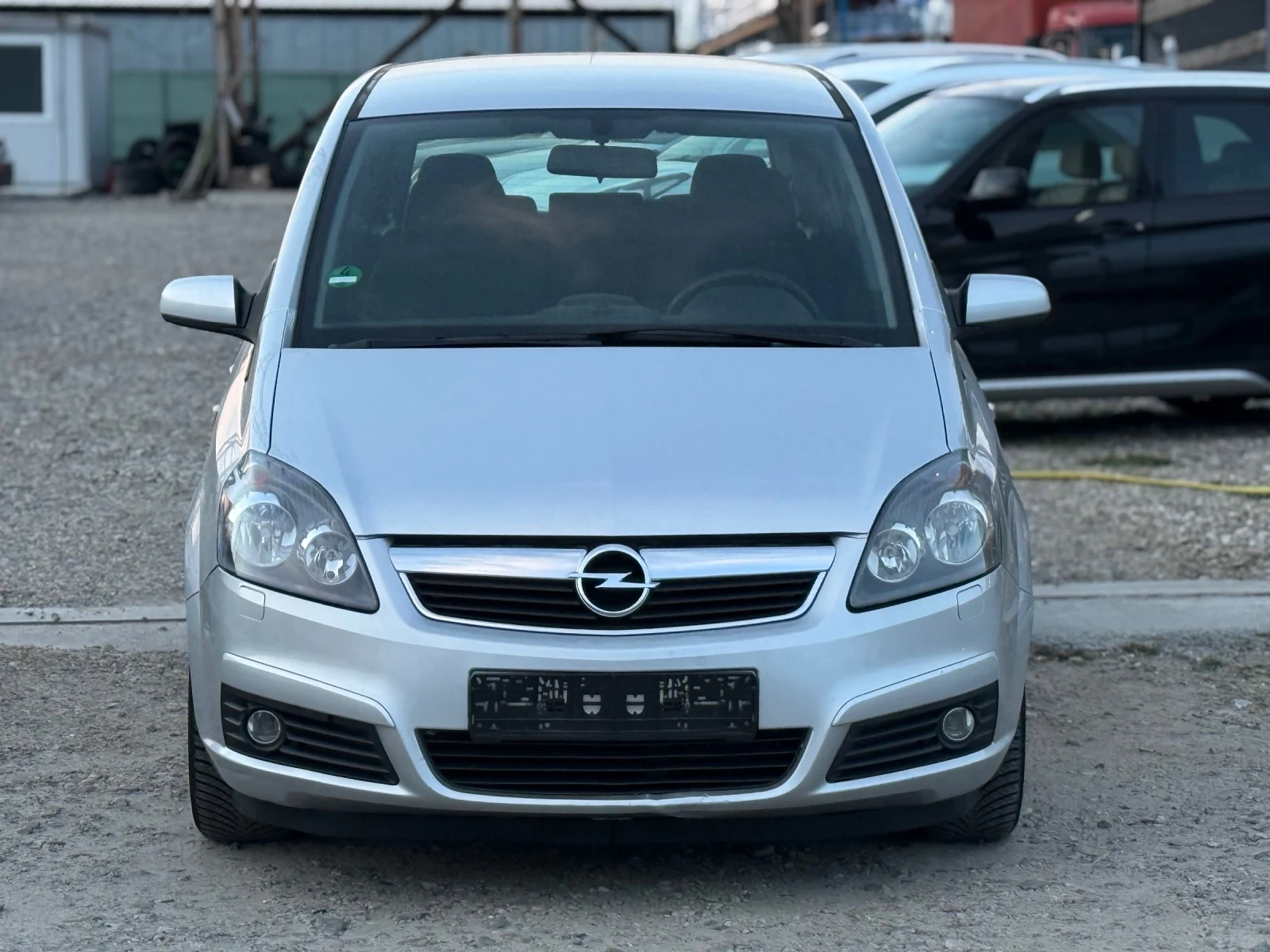 Opel Zafira 1.9 CDTI LIZING 7-МЕСТА АВТОПИЛОТ, снимка 2 - Автомобили и джипове - 54207298