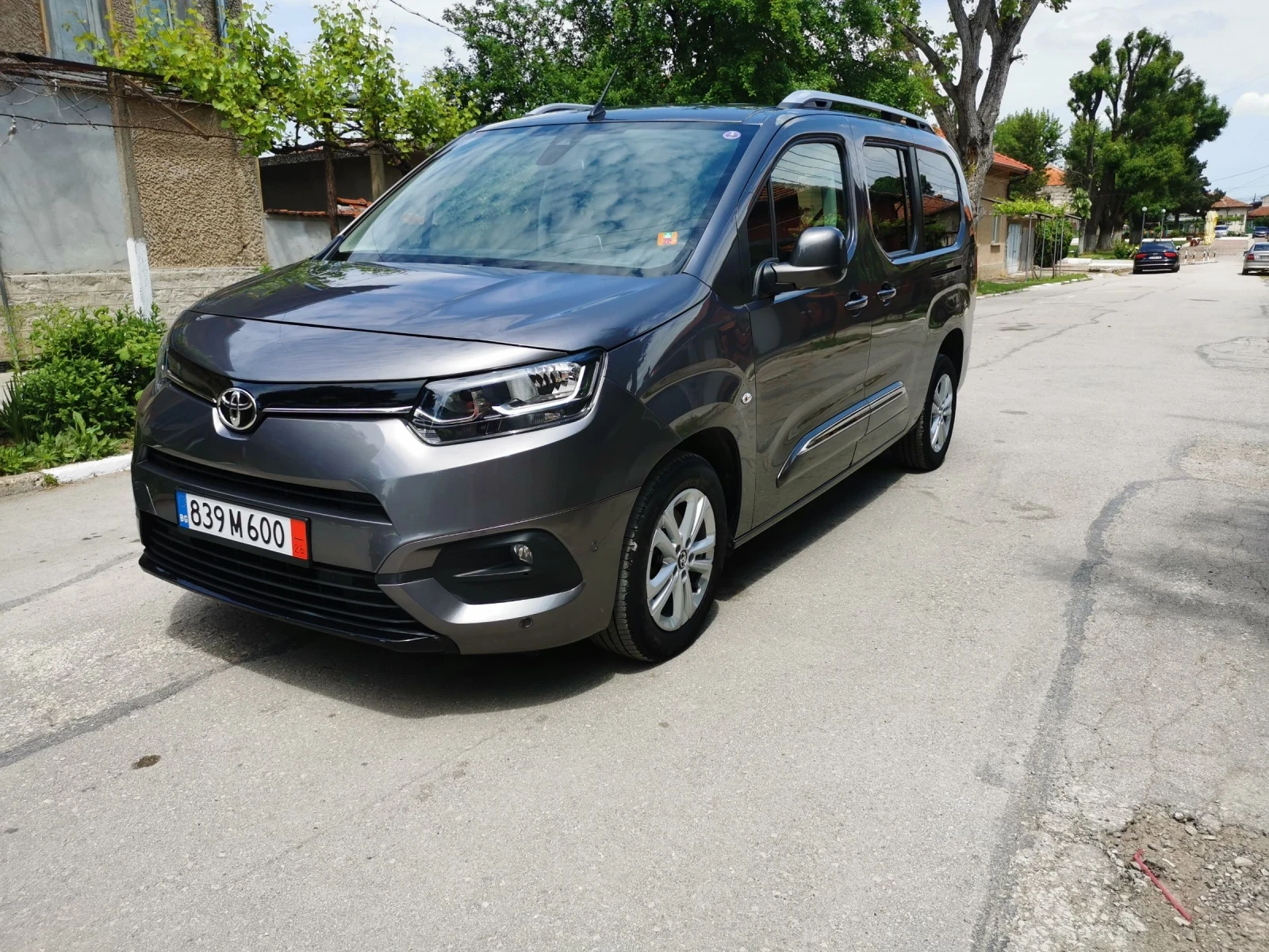 Toyota Proace City Verso 1.2turbo-L, снимка 3 - Автомобили и джипове - 54621172
