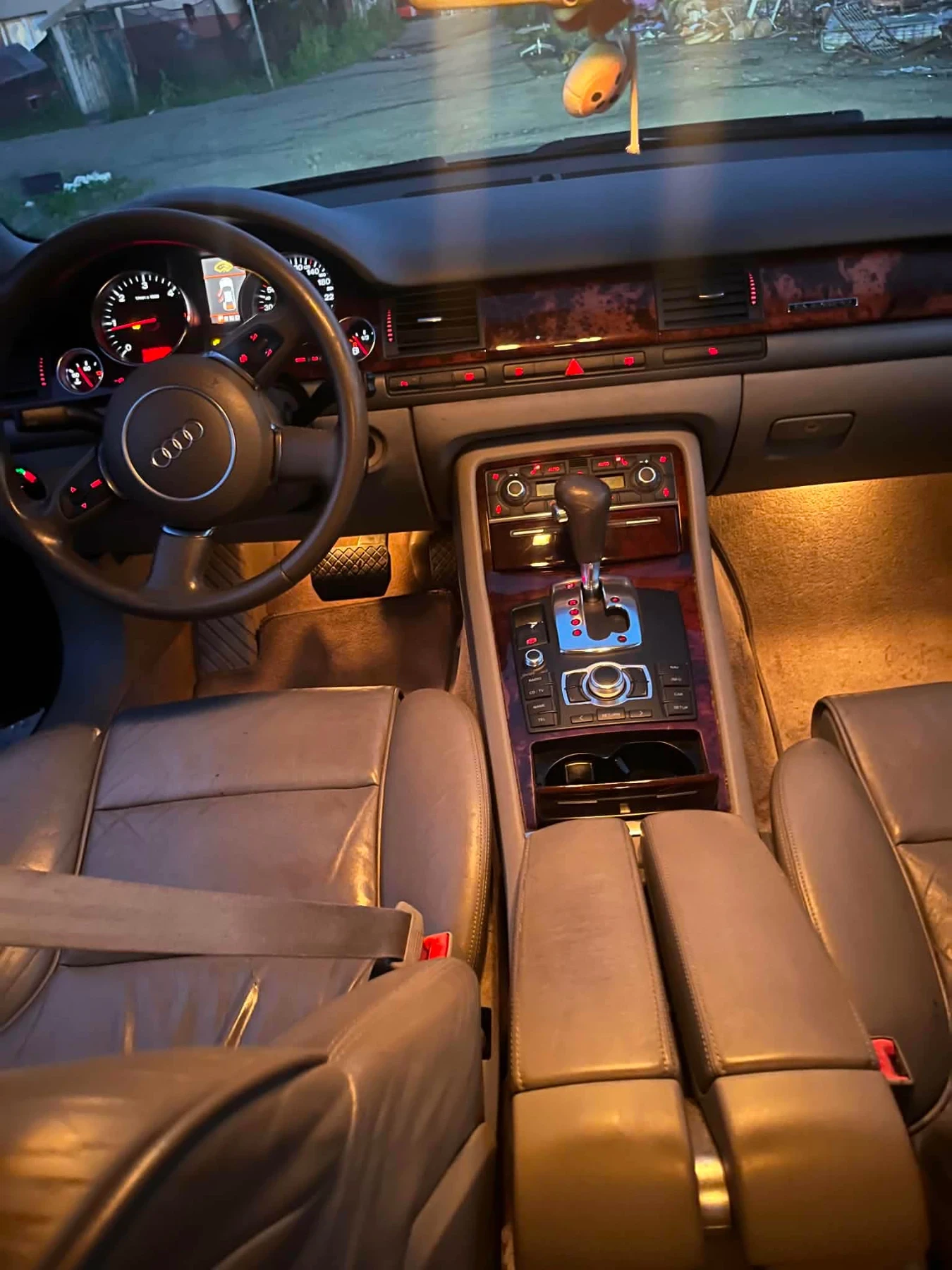 Audi A8 3.0 244 kc, снимка 6 - Автомобили и джипове - 54691152