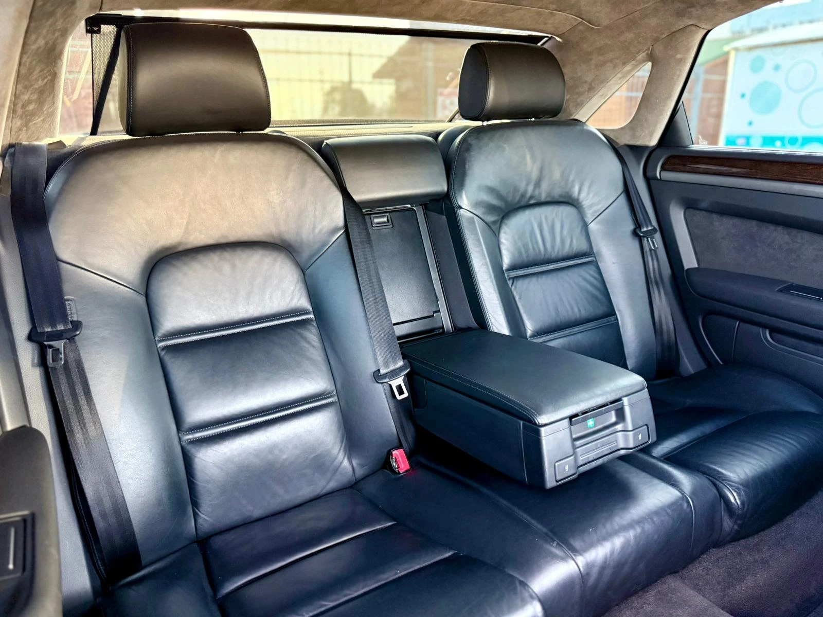 Audi A8 4.2 V8* S Line* Bose* Подгрев* , снимка 16 - Автомобили и джипове - 54698355