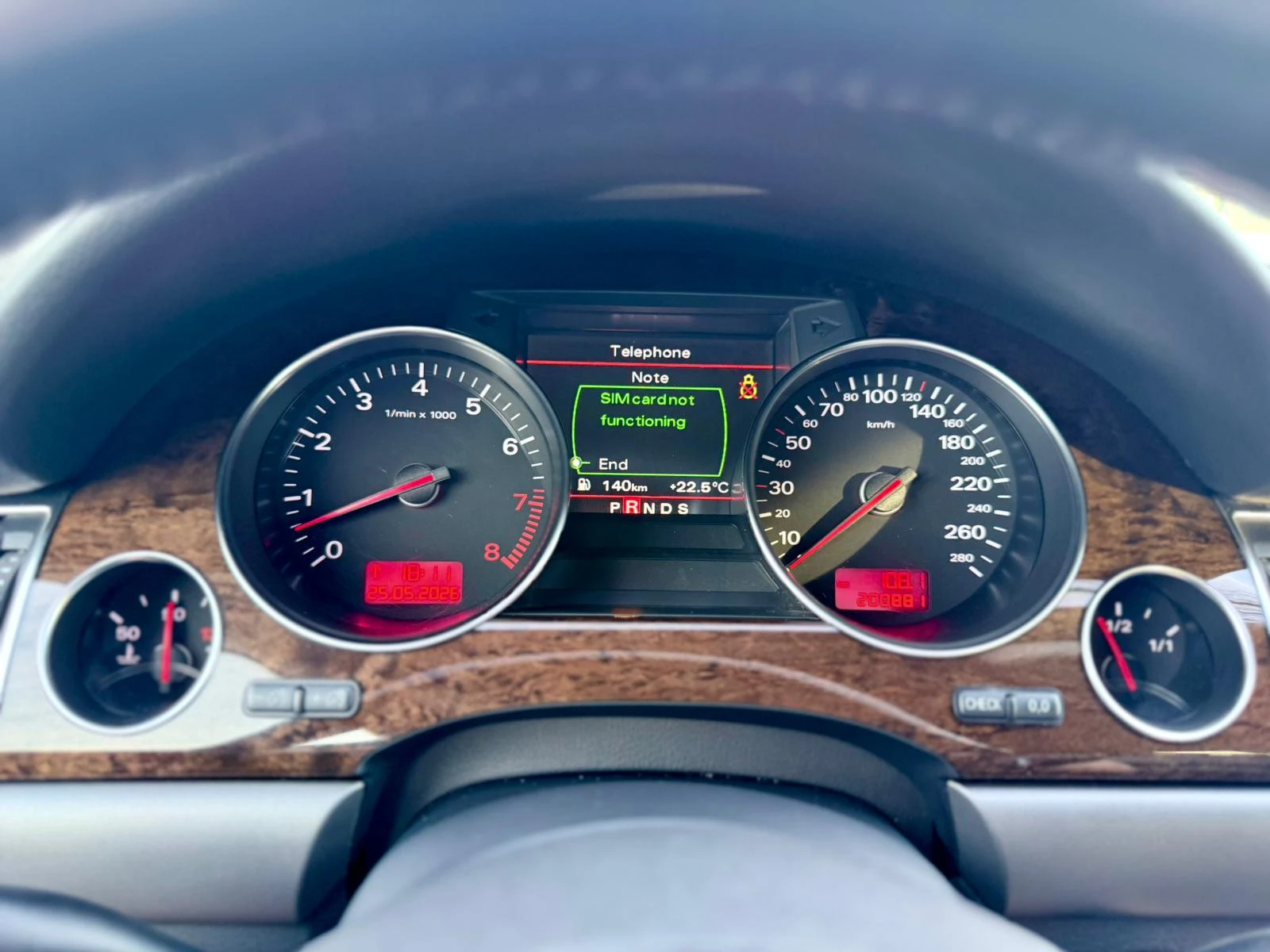 Audi A8 4.2 V8* S Line* Bose* Подгрев* , снимка 11 - Автомобили и джипове - 54698355