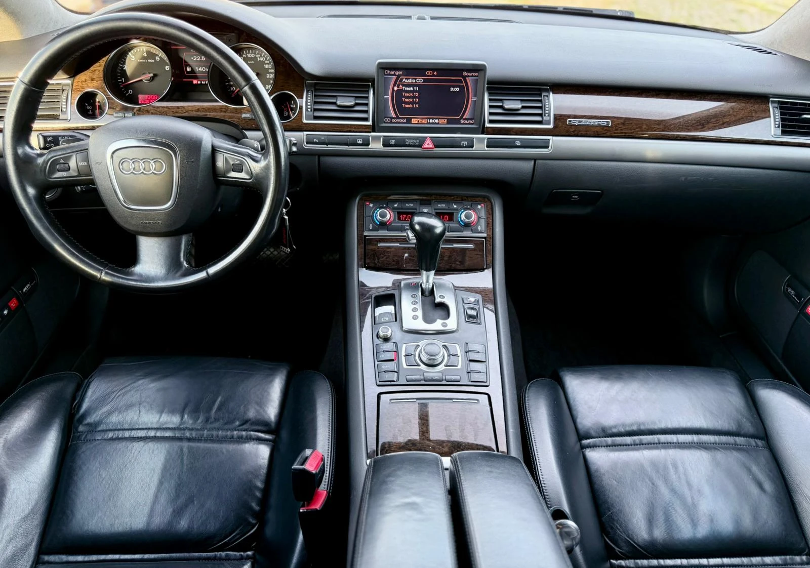 Audi A8 4.2 V8* S Line* Bose* Подгрев* , снимка 9 - Автомобили и джипове - 54698355