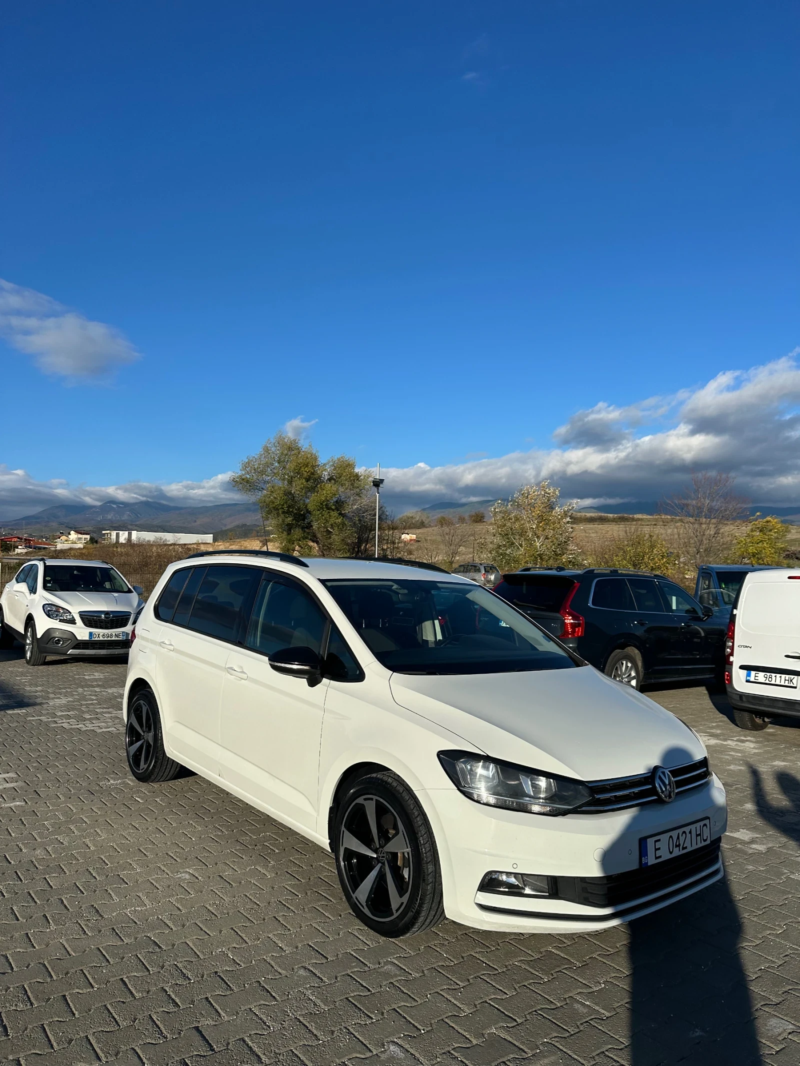 VW Touran 1.6* 116hp* DSG* adblue* dpf* , снимка 2 - Автомобили и джипове - 54853414