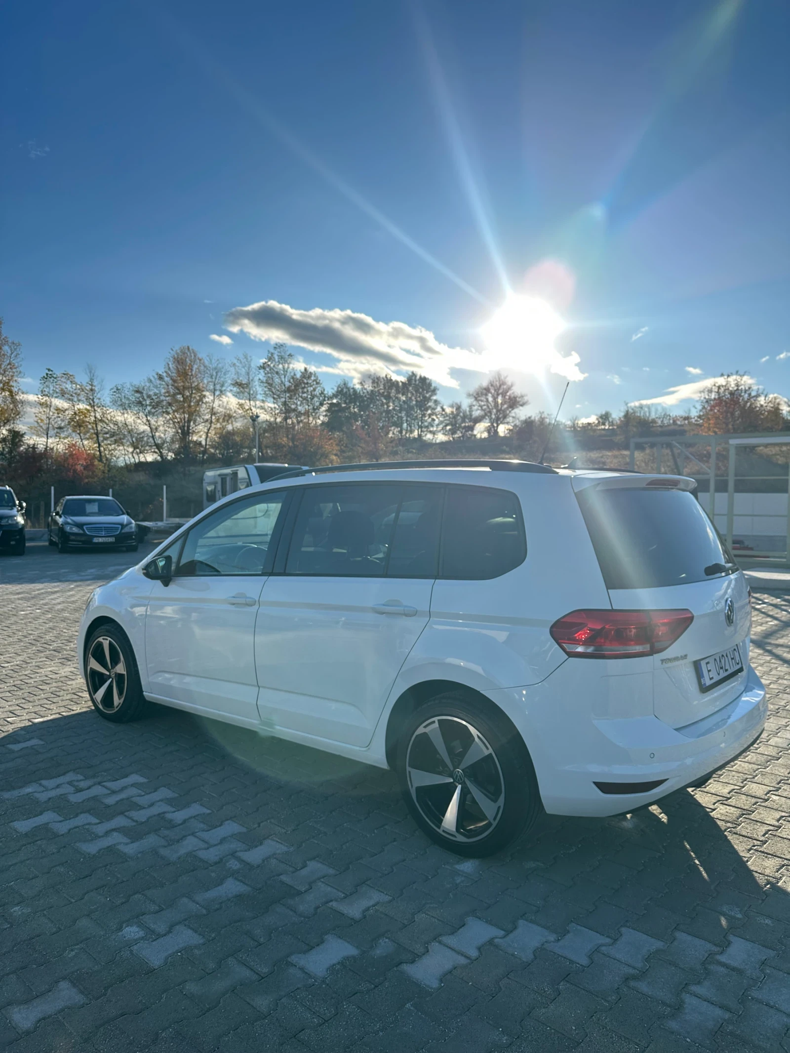 VW Touran 1.6* 116hp* DSG* adblue* dpf* , снимка 6 - Автомобили и джипове - 54853414