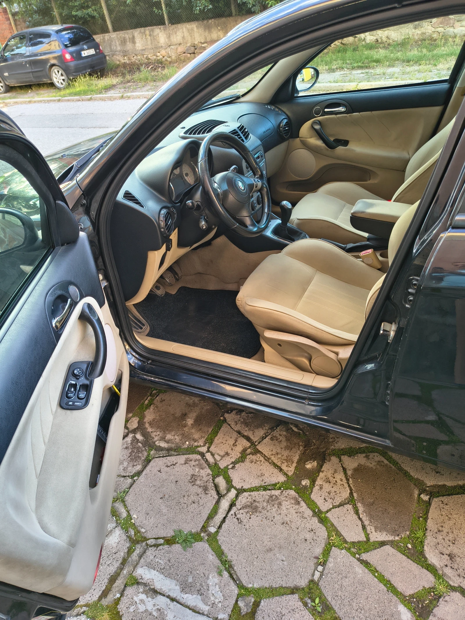 Alfa Romeo 147, снимка 6 - Автомобили и джипове - 54899831