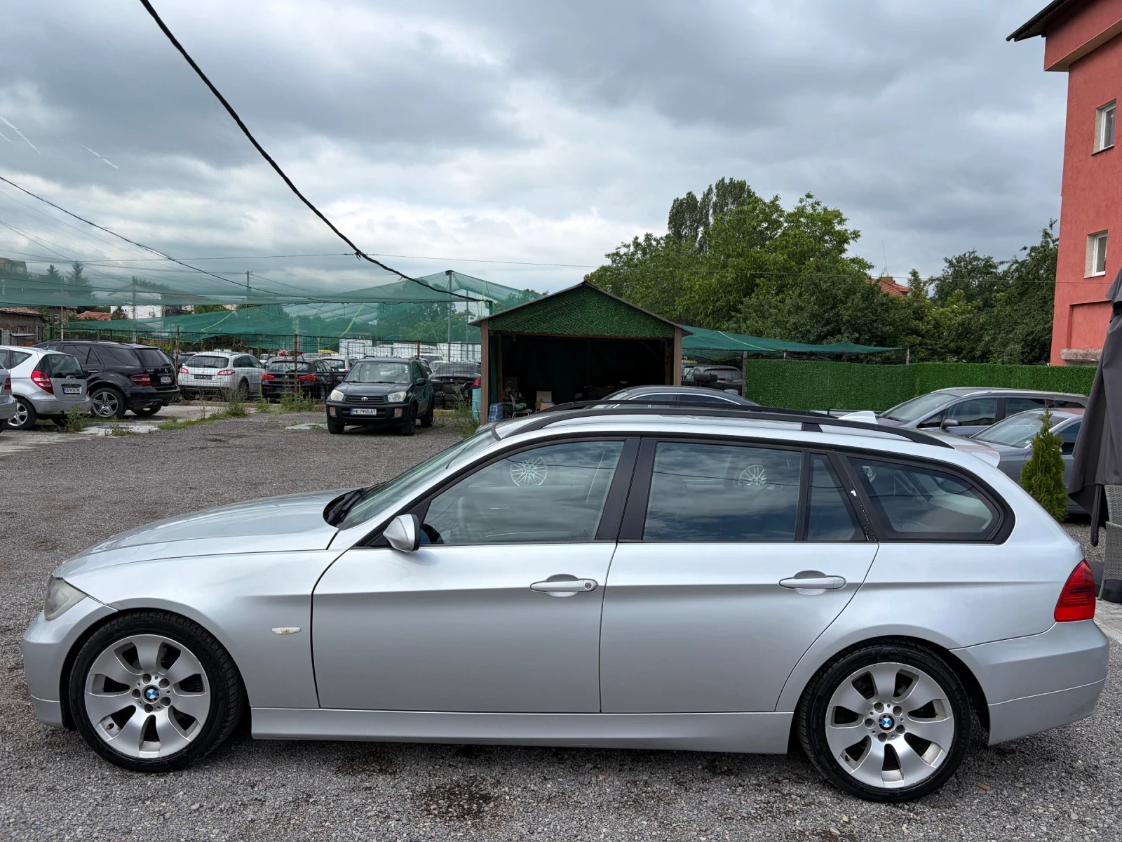 BMW 320, снимка 7 - Автомобили и джипове - 54921097
