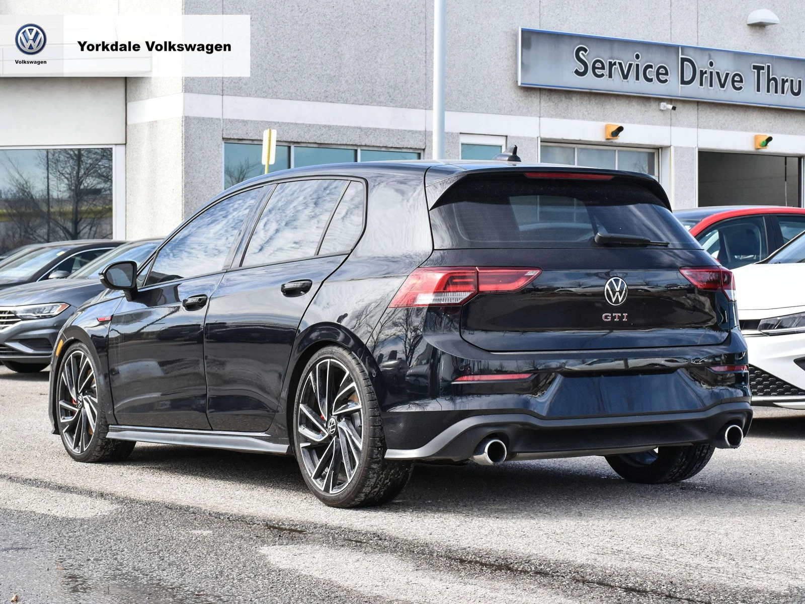 VW Golf GTI / HUD/Harman Kardon/ЦЕНА ДО БГ , снимка 4 - Автомобили и джипове - 54972703