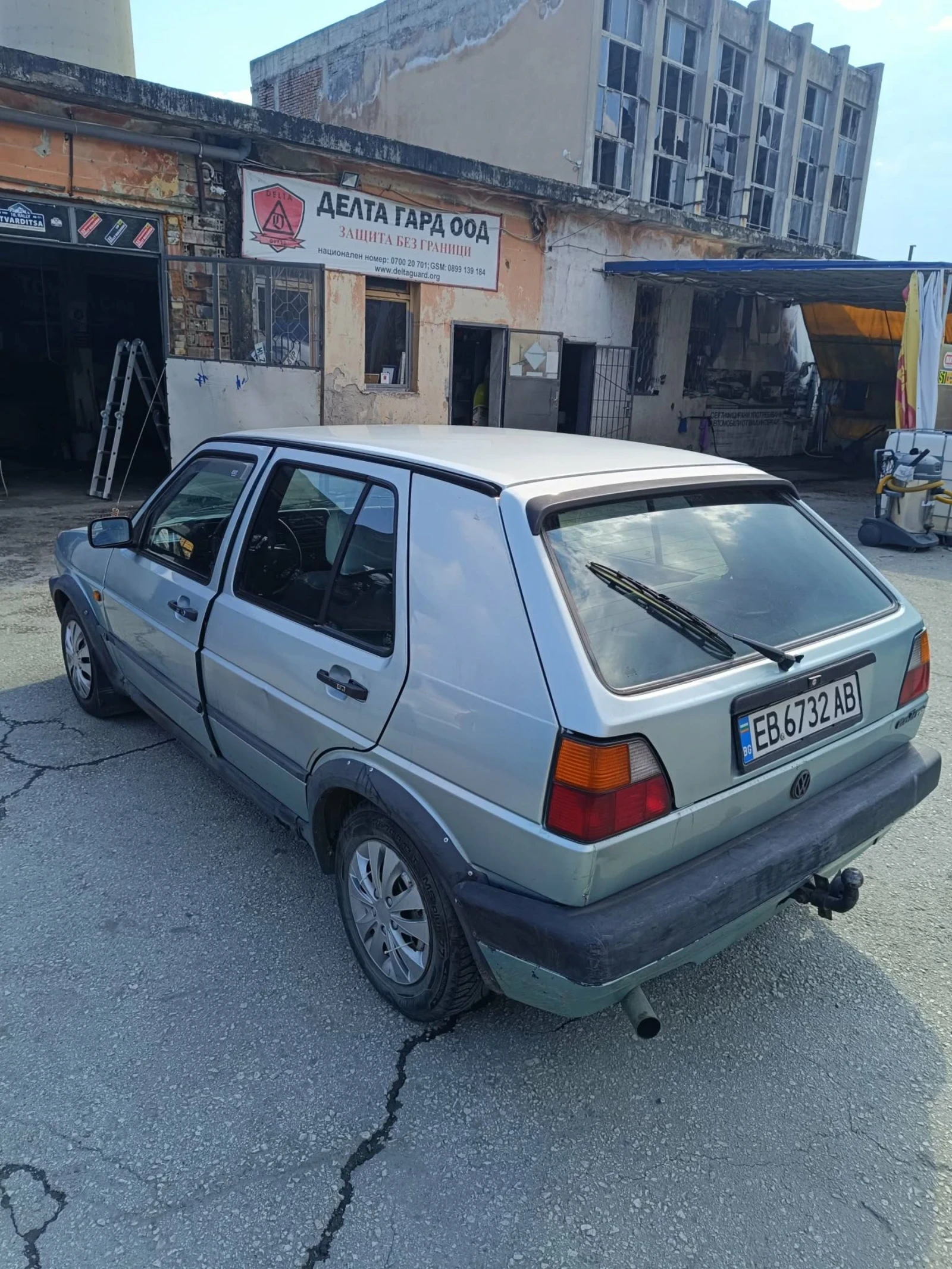 VW Golf 1.6 TDI, снимка 5 - Автомобили и джипове - 55074683