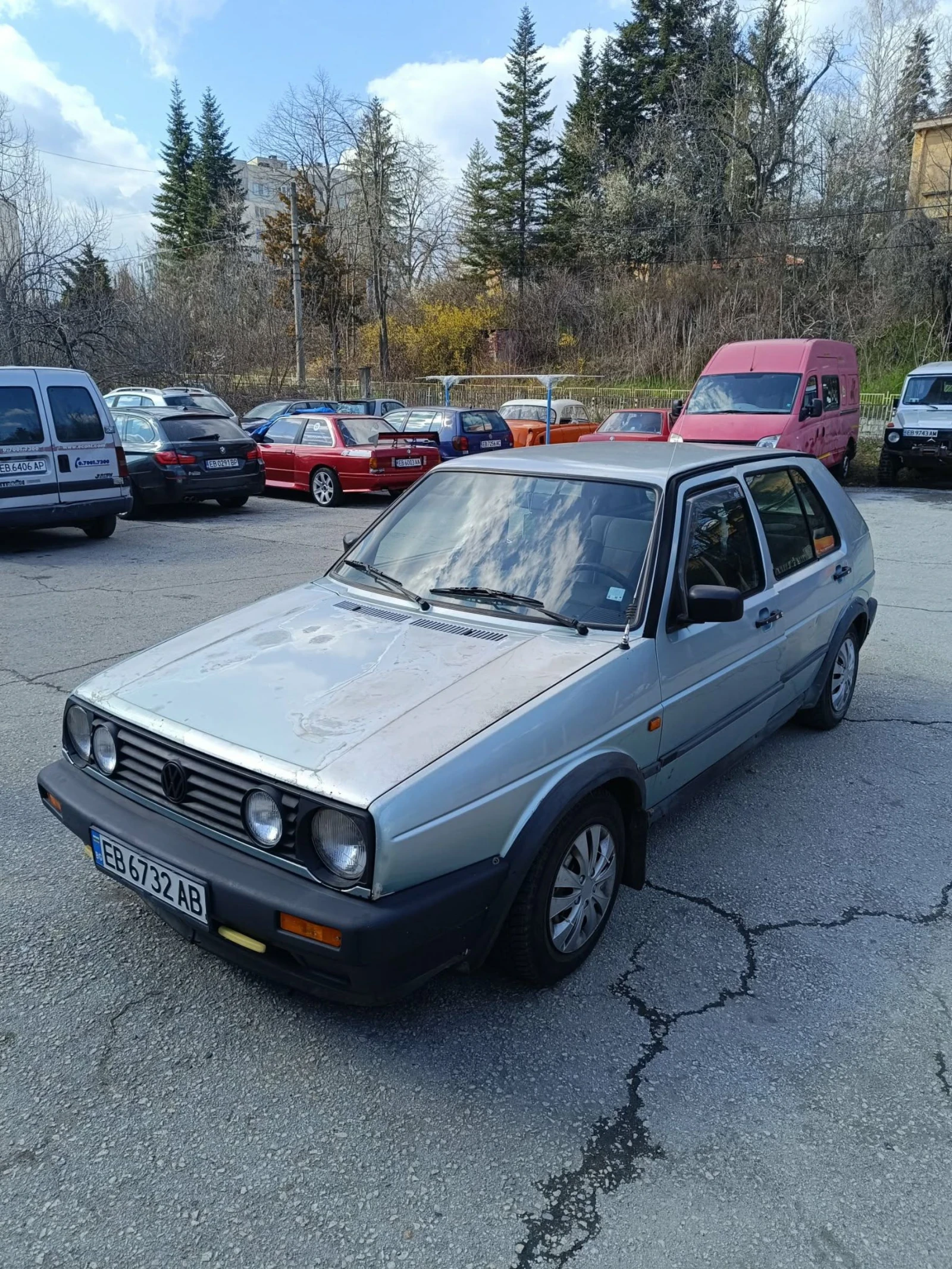 VW Golf 1.6 TDI, снимка 3 - Автомобили и джипове - 55074683
