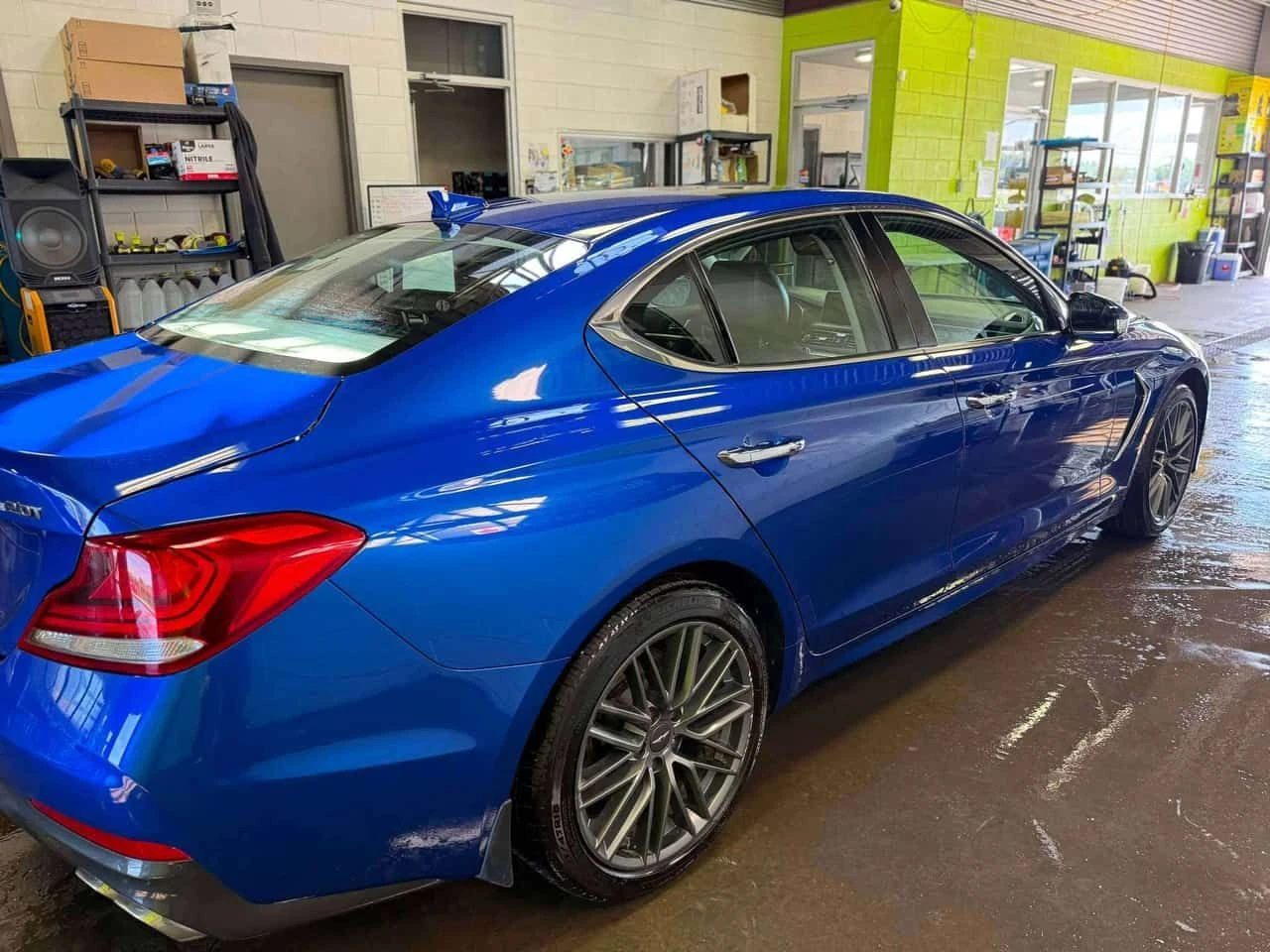 Genesis G70 * CARFAX * ���� �� �� | Mobile.bg � ����������� 4