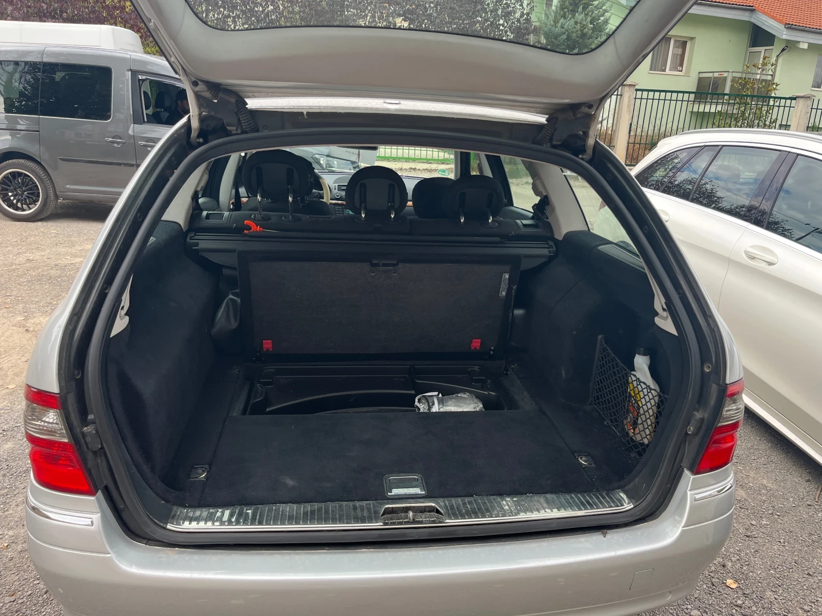 Mercedes-Benz E 220 FACELIFT, снимка 14 - Автомобили и джипове - 56217829