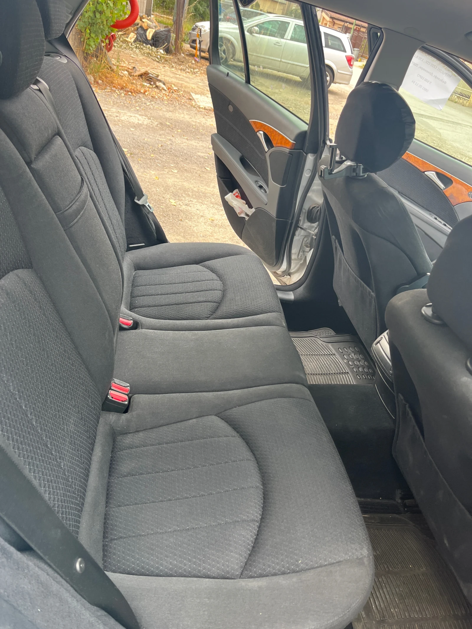 Mercedes-Benz E 220 FACELIFT, снимка 9 - Автомобили и джипове - 56217829